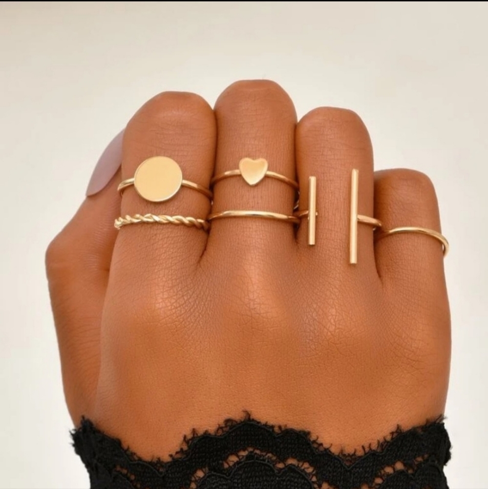6 Piece Gold Bar & Heart Ring Set